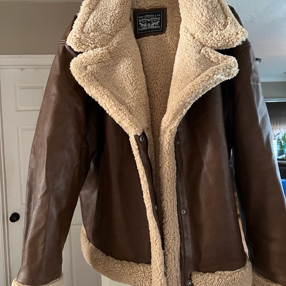 Women’s Levi Jacket